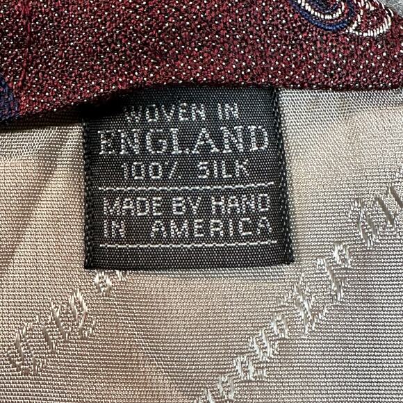 City of London by Ferrell Reed Mens Tie Burgundy Geometric 100% Silk NeckTie - Picture 4 of 7